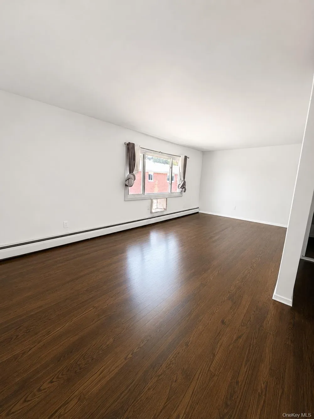 633 Wellwood Avenue #A3 Lindenhurst, NY 11757
