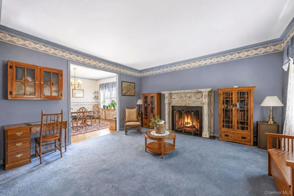 104 Bayville Avenue Bayville, NY 11709