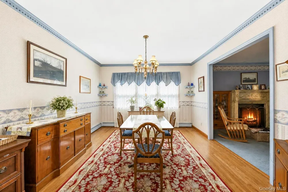 104 Bayville Avenue Bayville, NY 11709