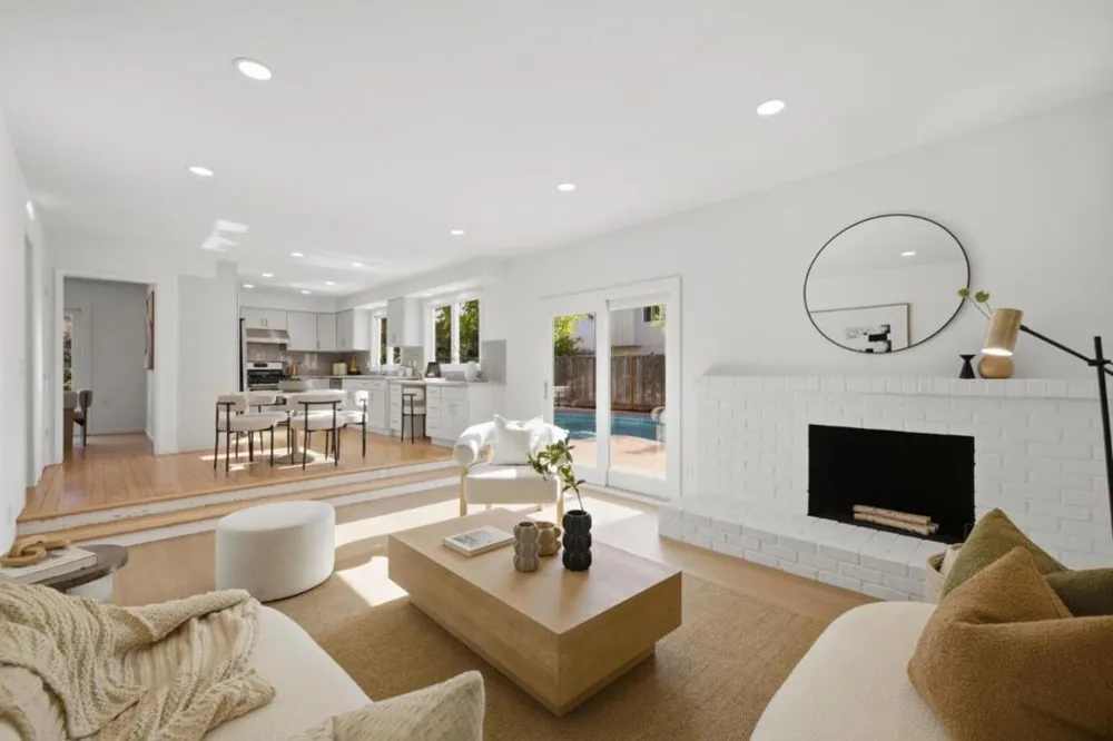 323 Shad Court Foster City, CA 94404