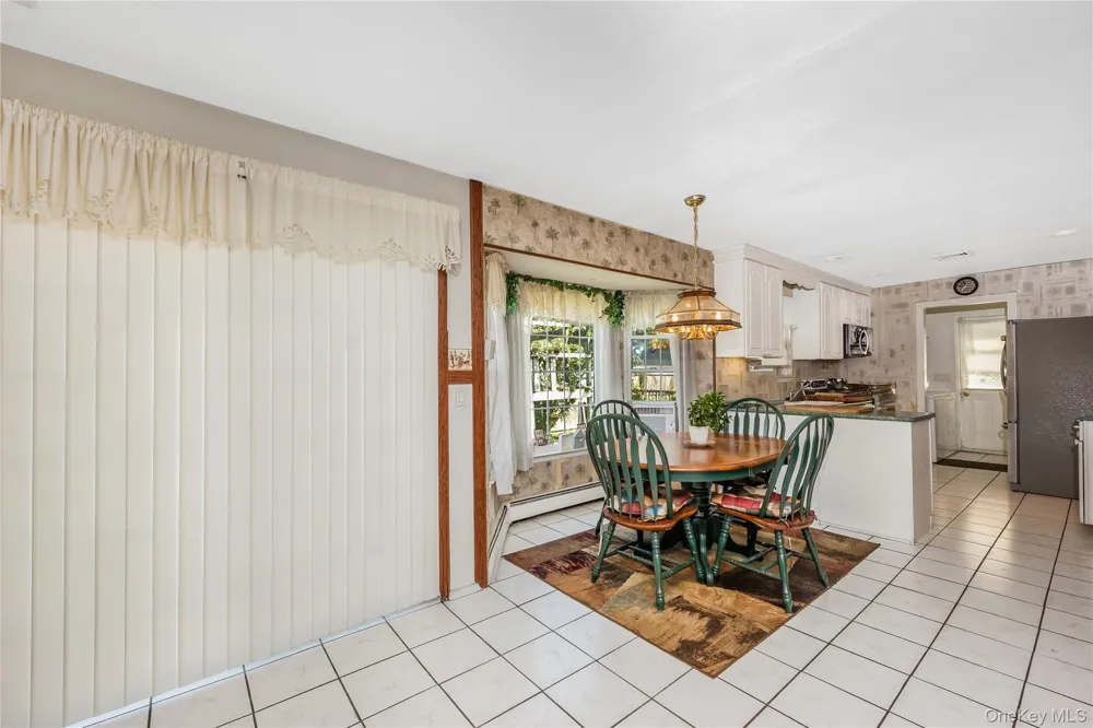 11 Shade Tree Lane East Patchogue, NY 11772