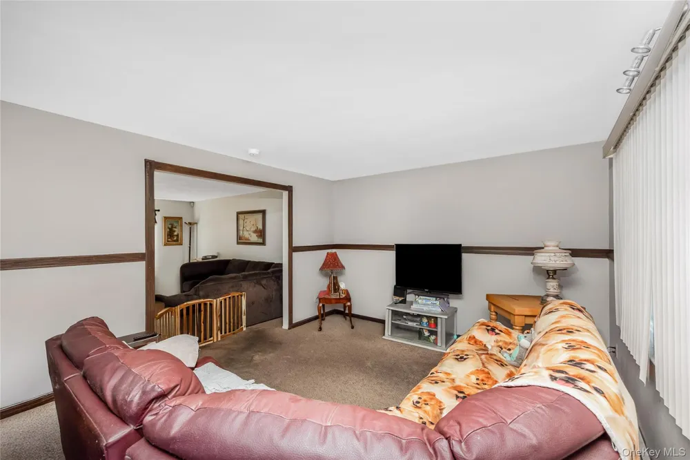 11 Shade Tree Lane East Patchogue, NY 11772