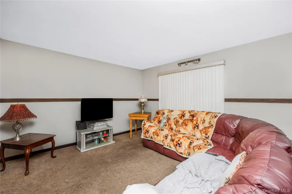 11 Shade Tree Lane East Patchogue, NY 11772