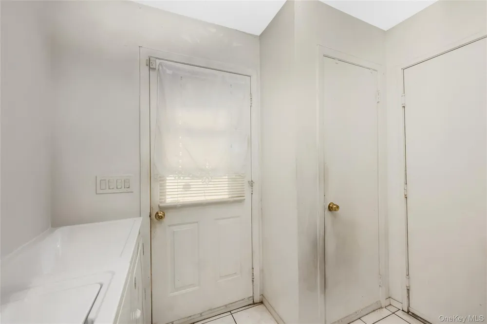 11 Shade Tree Lane East Patchogue, NY 11772