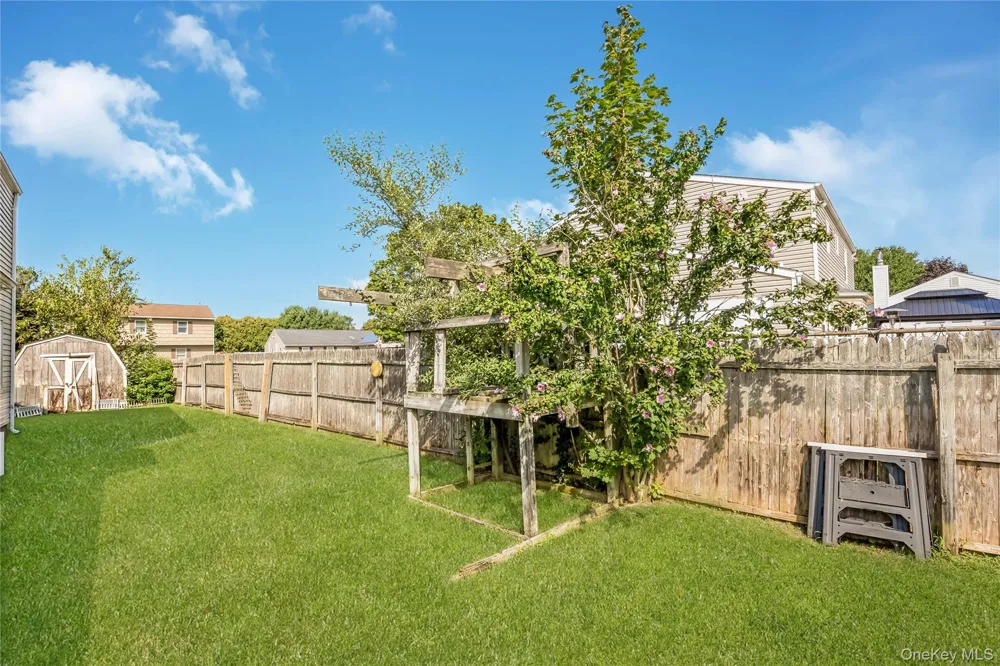 11 Shade Tree Lane East Patchogue, NY 11772