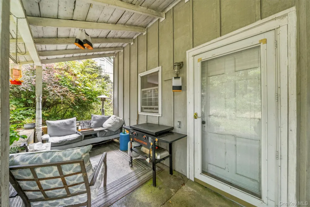 196 Newport Bridge Road Warwick, NY 10990