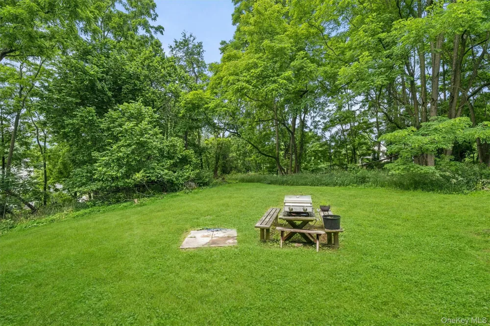 196 Newport Bridge Road Warwick, NY 10990