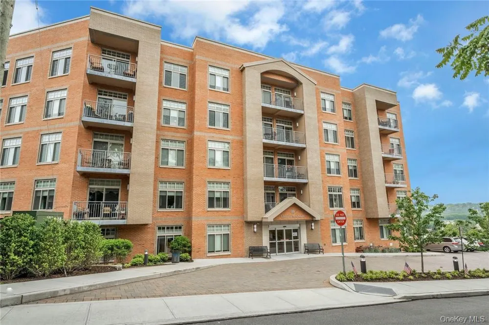 40 Jackson Avenue #3D Eastchester, NY 10709
