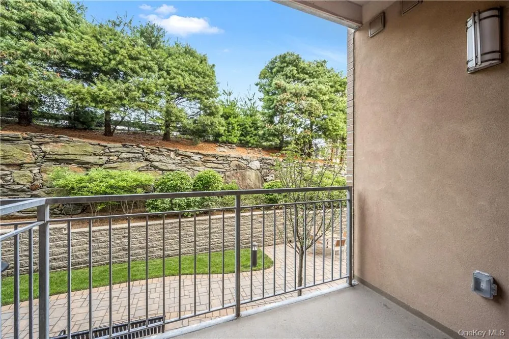 40 Jackson Avenue #3D Eastchester, NY 10709