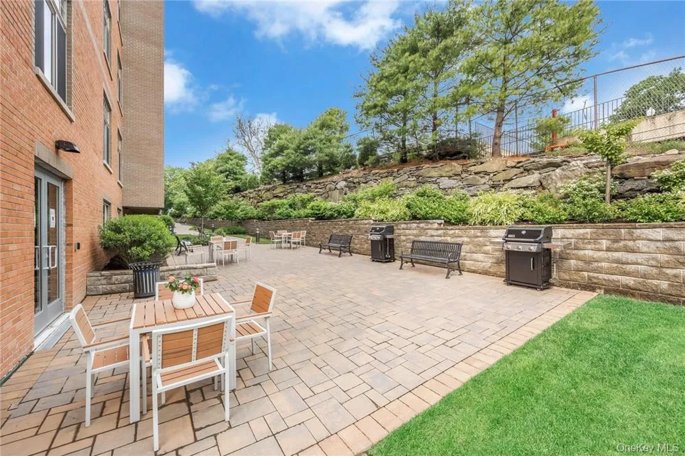 40 Jackson Avenue #3D Eastchester, NY 10709