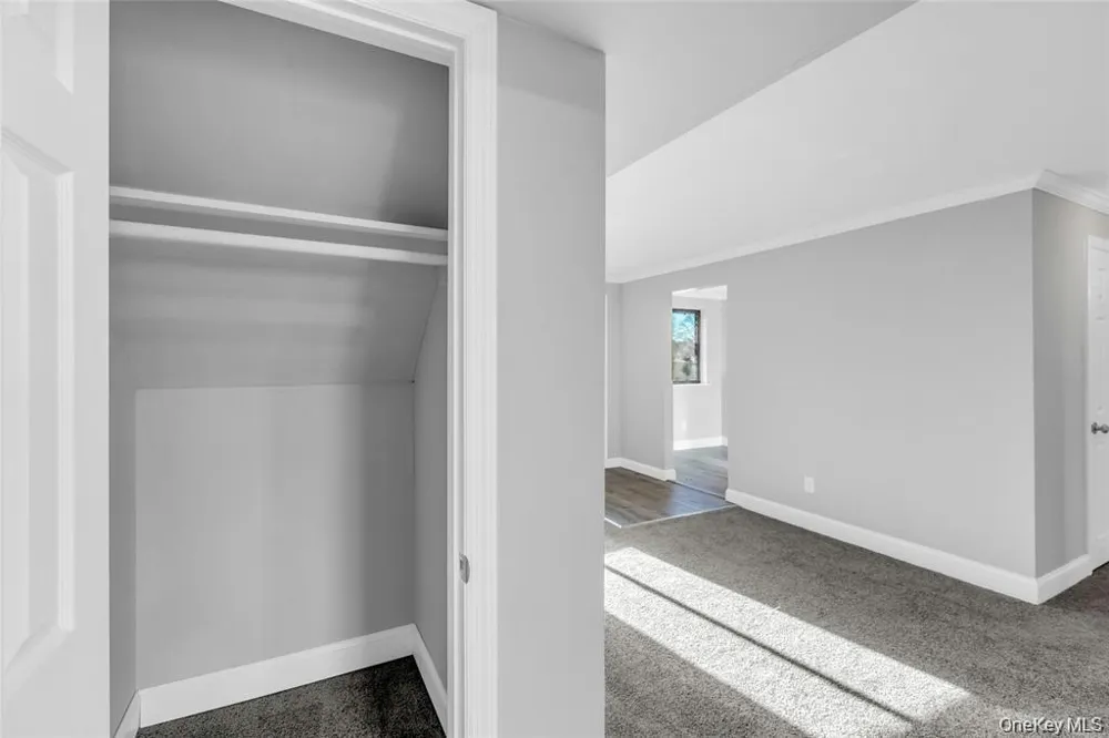 99 Newbrook Lane #99 Bay Shore, NY 11706