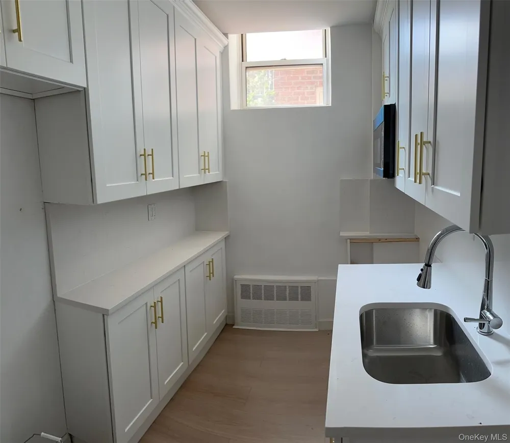 125 Beach 124th Street #1B Rockaway Park, NY 11694