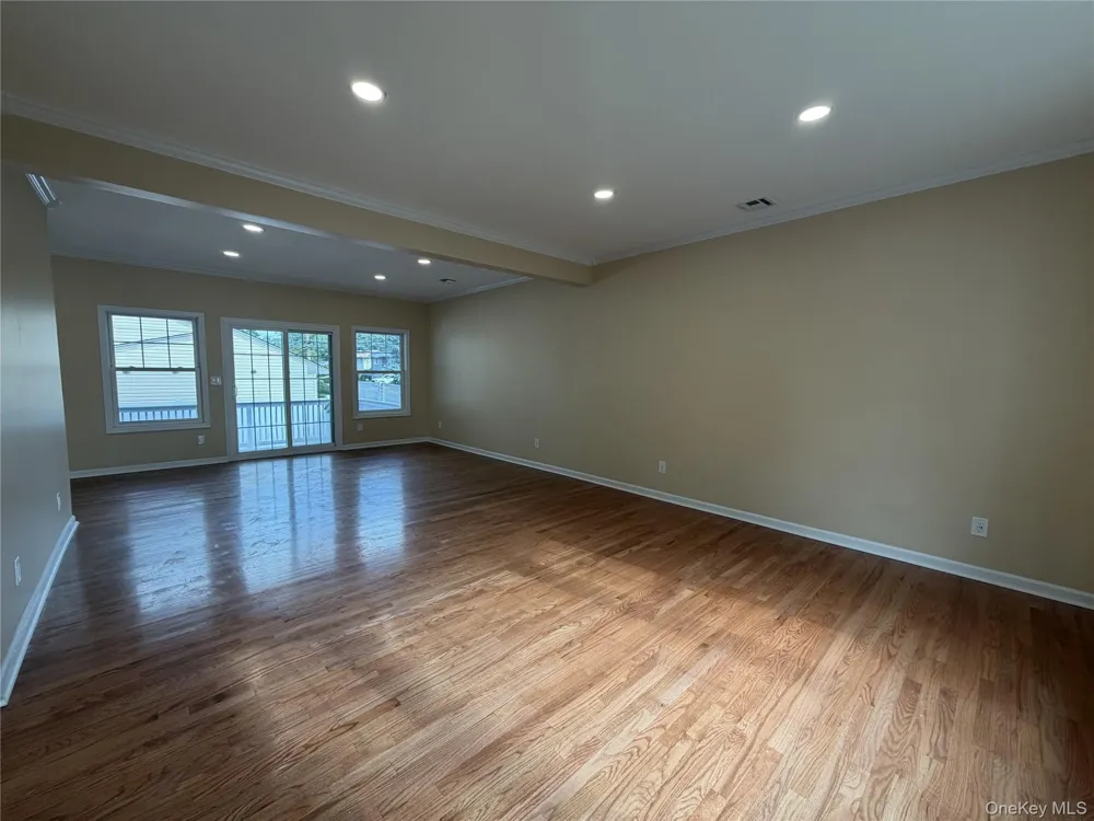 993 Orlando Avenue West Hempstead, NY 11552