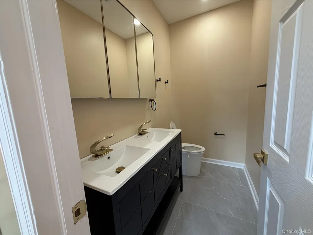 993 Orlando Avenue West Hempstead, NY 11552