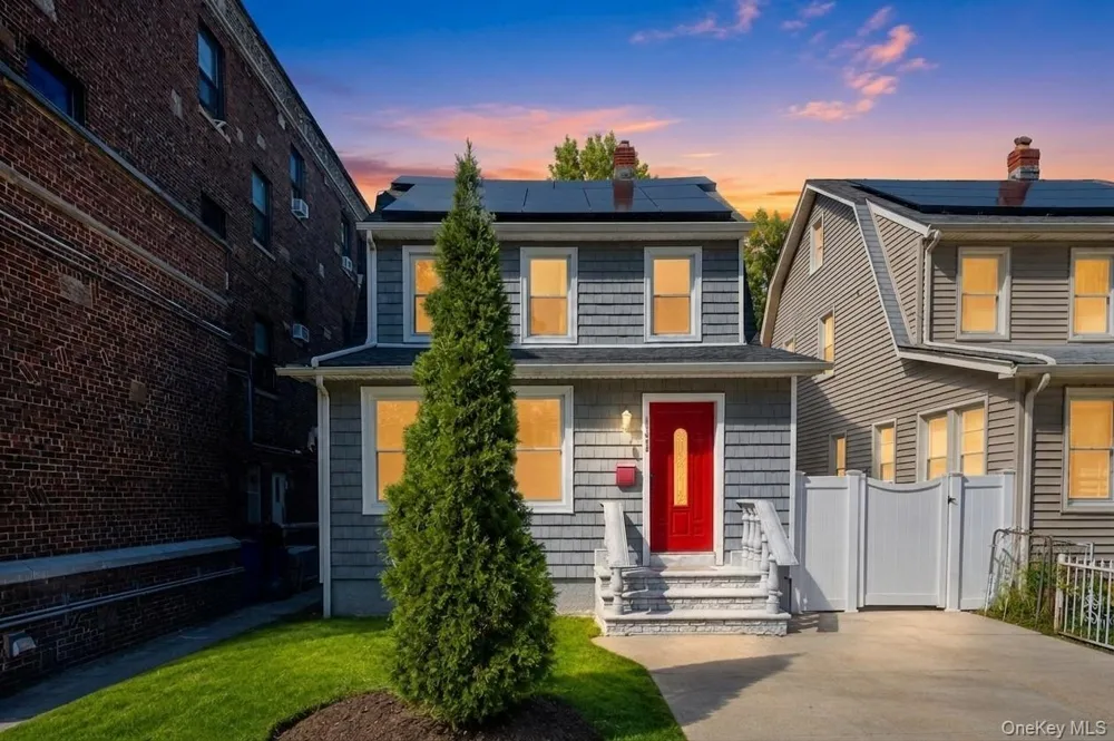 112-38 200th Street Saint Albans, NY 11412