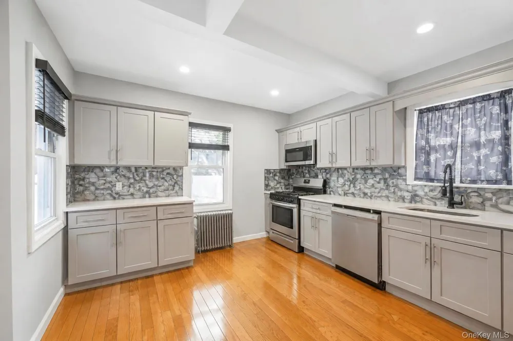 112-38 200th Street Saint Albans, NY 11412