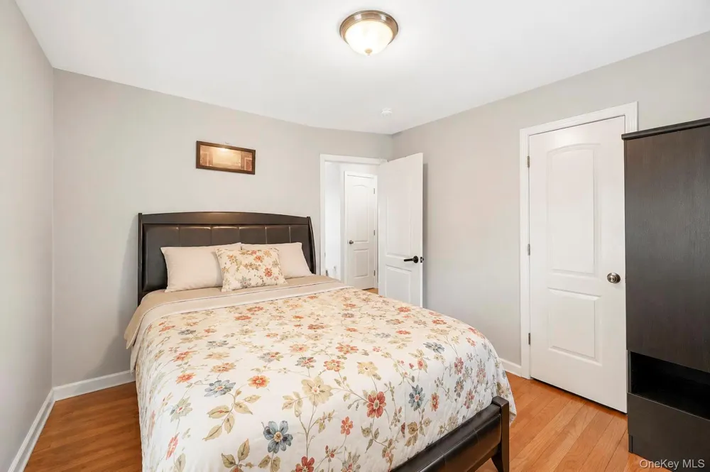 112-38 200th Street Saint Albans, NY 11412
