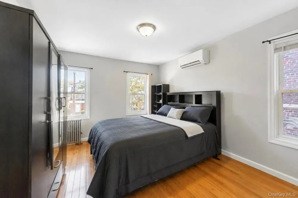 112-38 200th Street Saint Albans, NY 11412