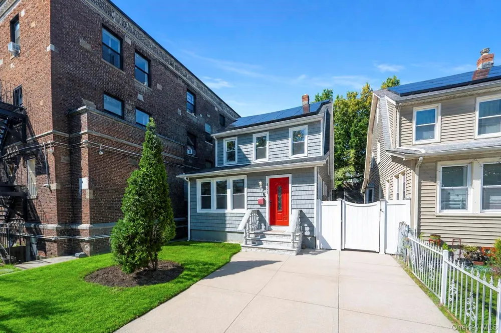 112-38 200th Street Saint Albans, NY 11412