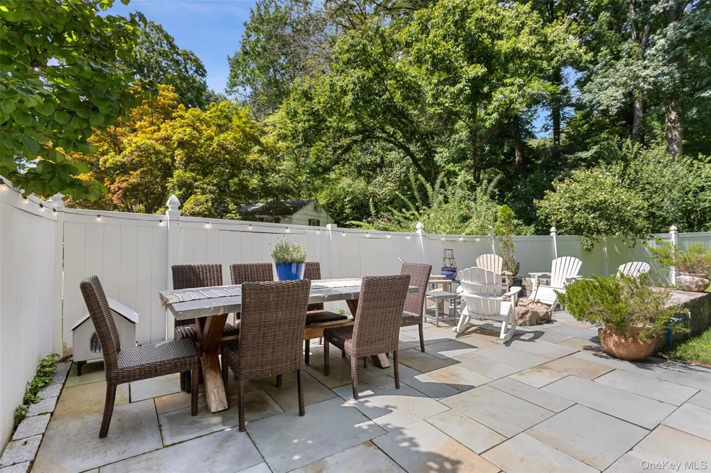 43 Laurel Road South Salem, NY 10590