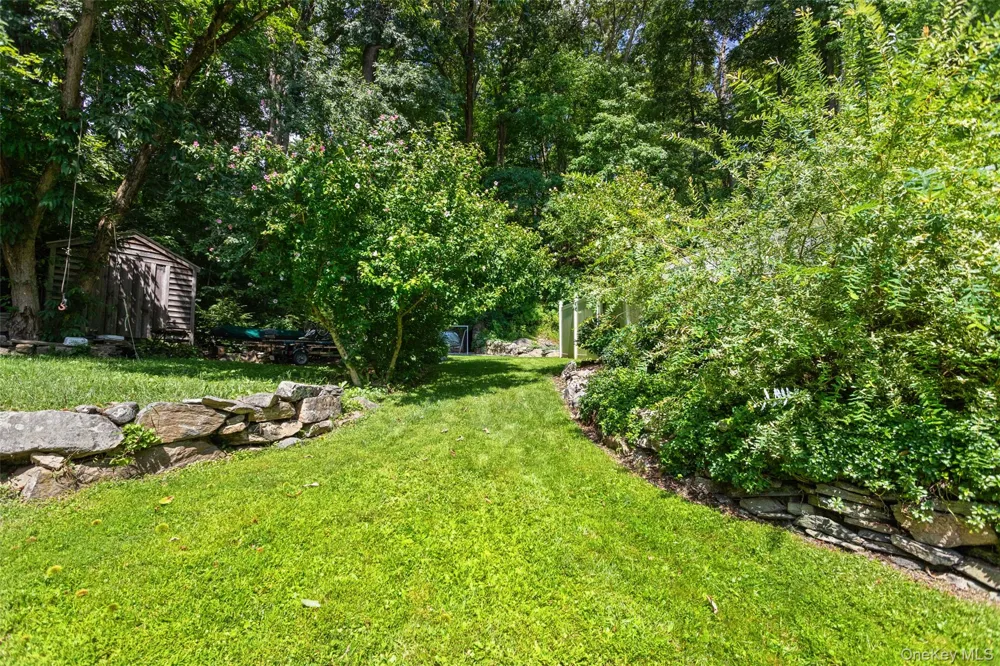43 Laurel Road South Salem, NY 10590