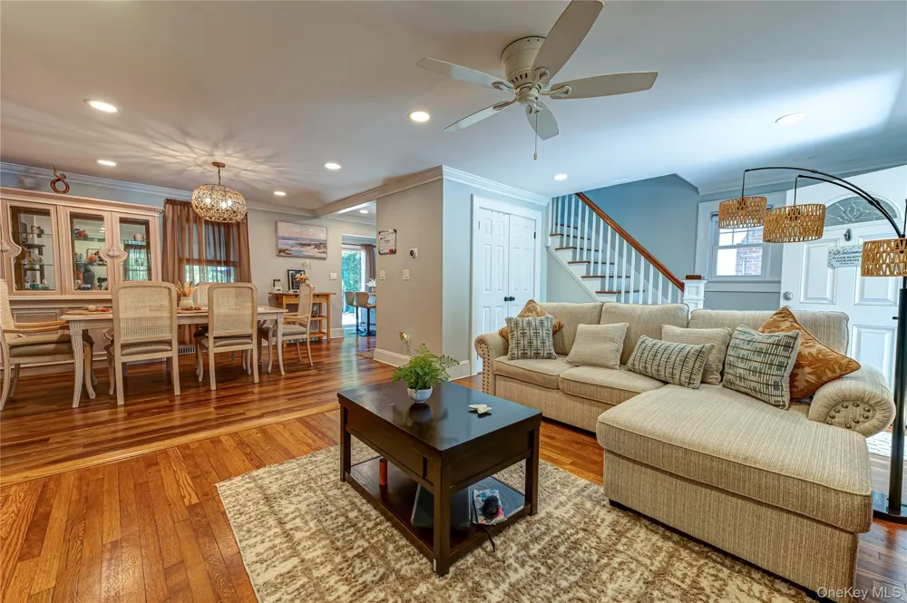 69 Bar Beach Road Port Washington, NY 11050
