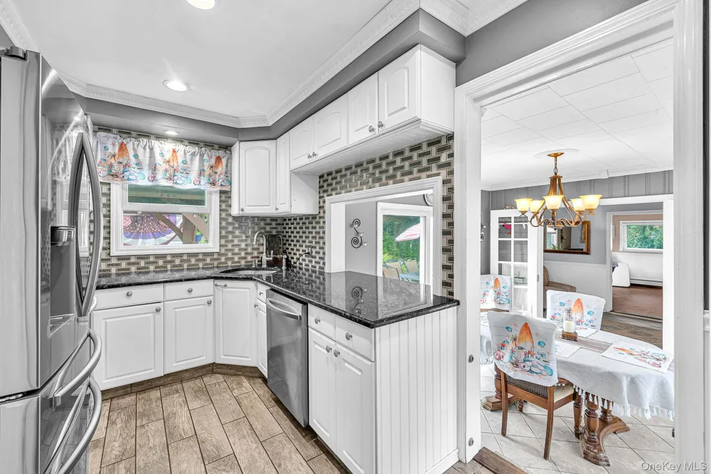 19 Ridgeley Road Smithtown, NY 11787