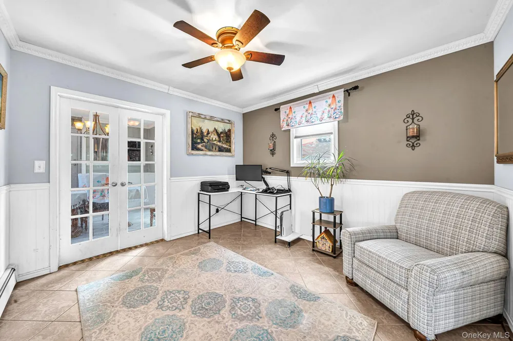 19 Ridgeley Road Smithtown, NY 11787