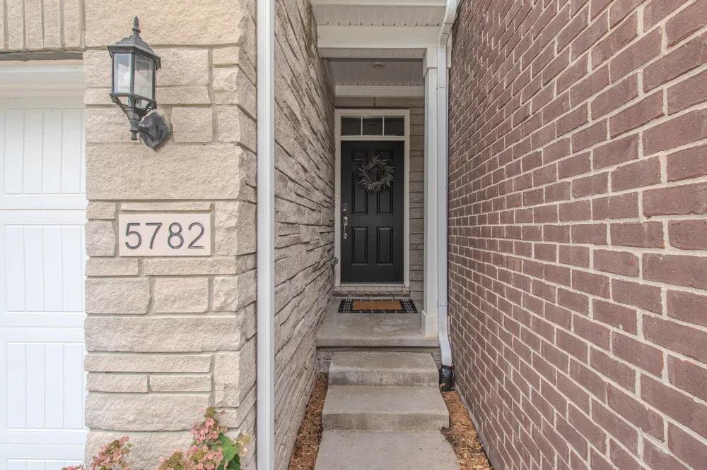 5782 Whispering Springs Drive Ann Arbor, MI 48108
