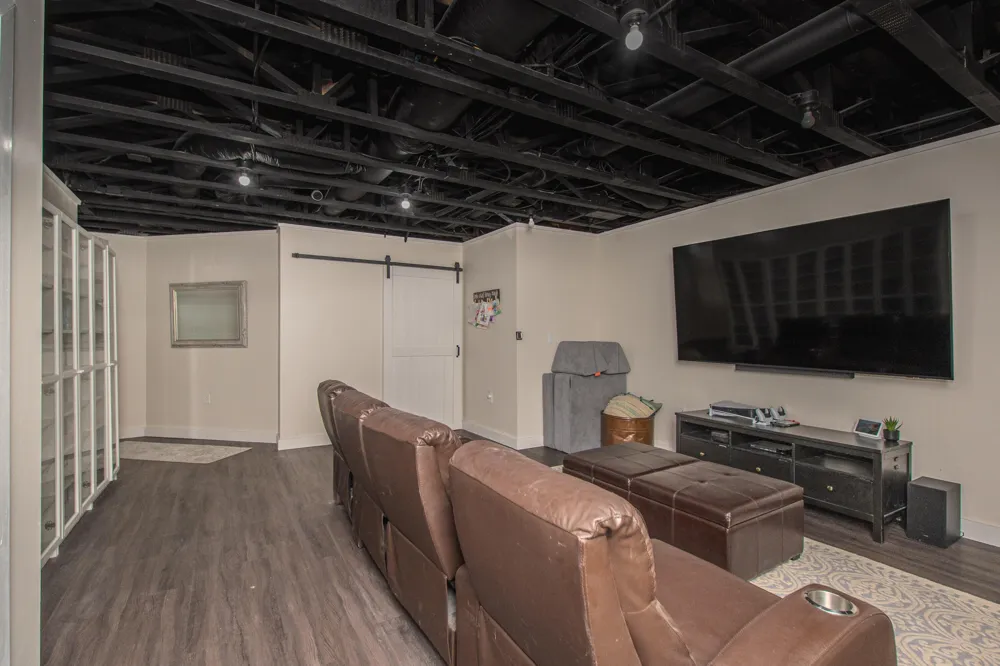 5782 Whispering Springs Drive Ann Arbor, MI 48108
