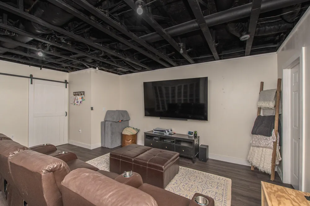 5782 Whispering Springs Drive Ann Arbor, MI 48108