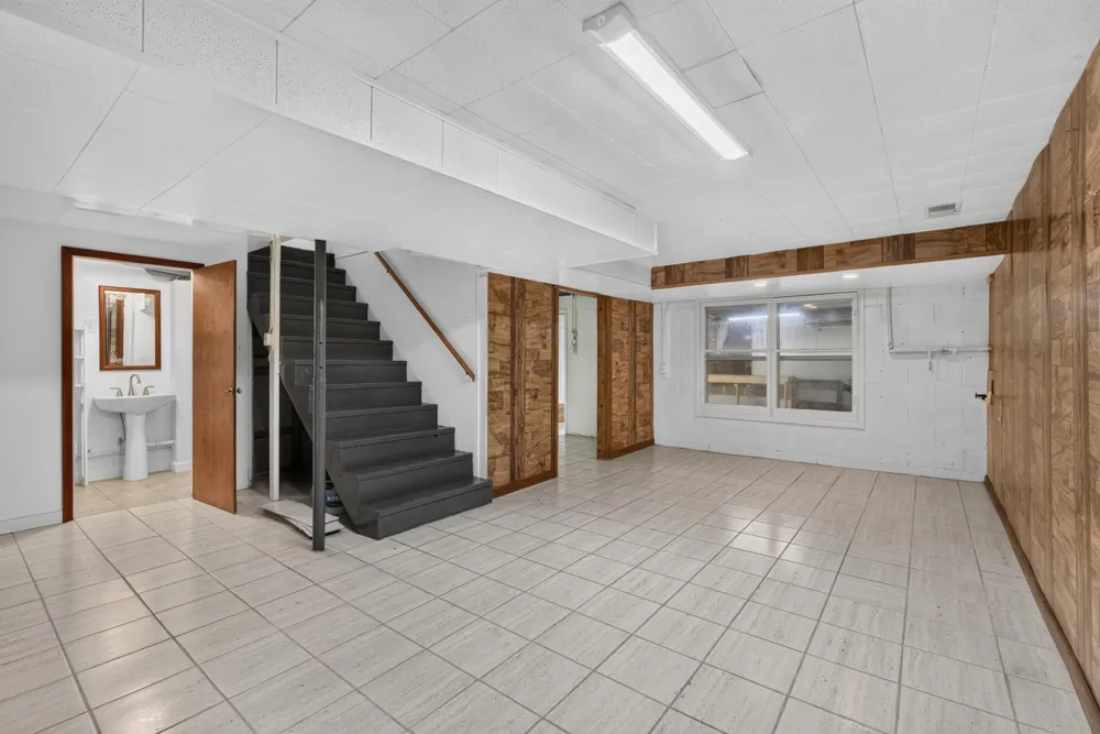 233 E Clark Street Jackson, MI 49203