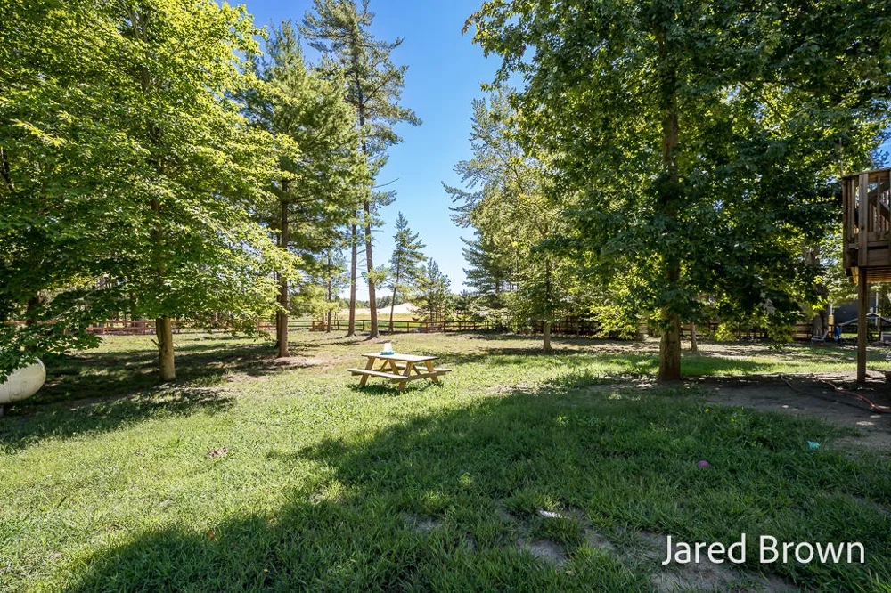 17528 136th Avenue Nunica, MI 49448