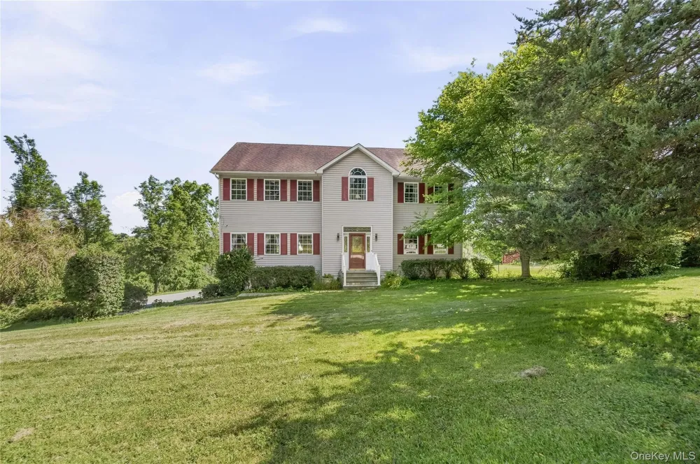121 Conklingtown Road Chester, NY 10918