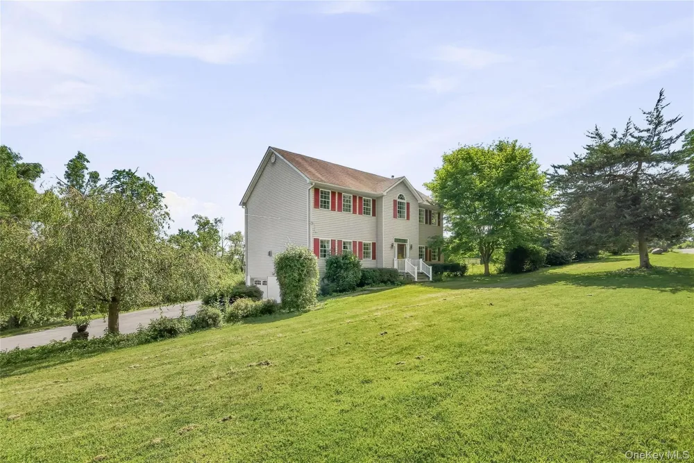 121 Conklingtown Road Chester, NY 10918