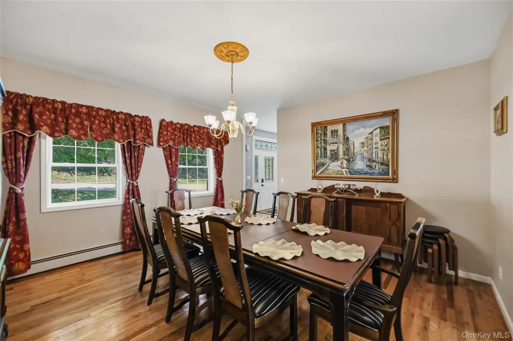 121 Conklingtown Road Chester, NY 10918