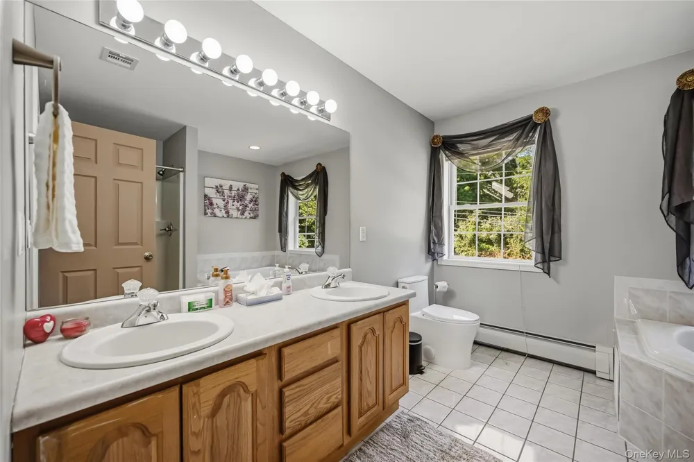 121 Conklingtown Road Chester, NY 10918