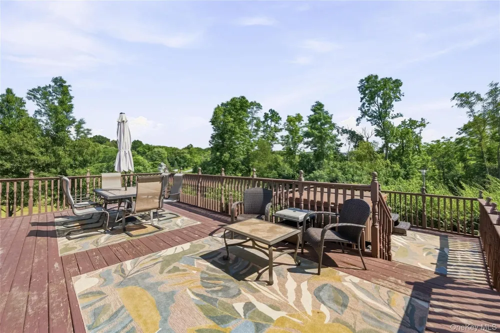 121 Conklingtown Road Chester, NY 10918