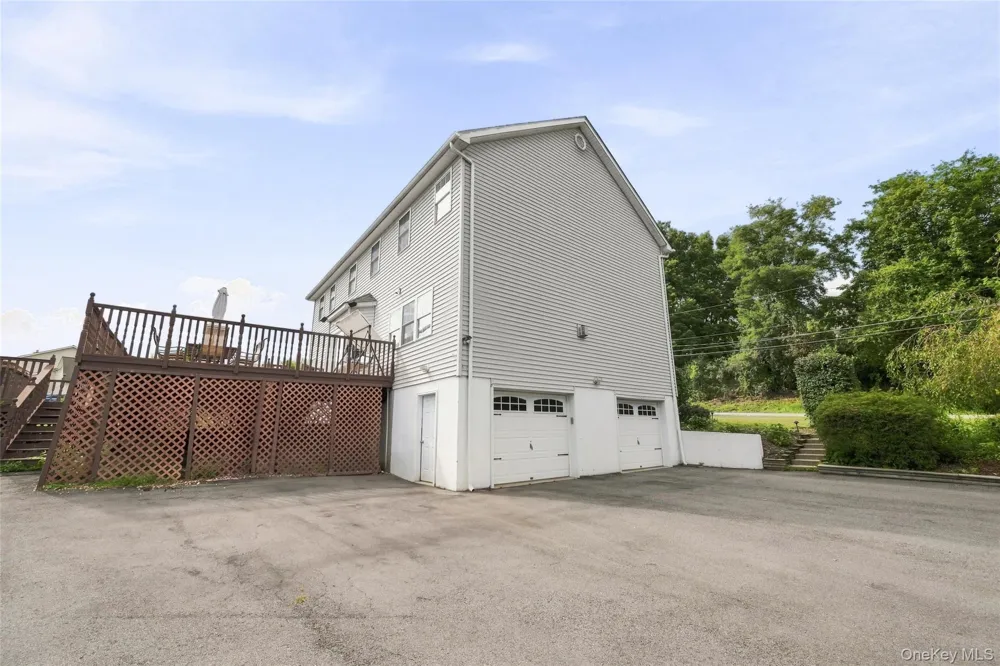 121 Conklingtown Road Chester, NY 10918