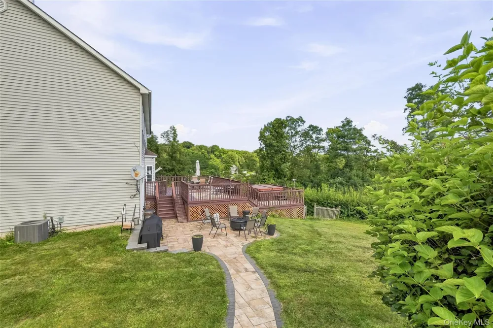 121 Conklingtown Road Chester, NY 10918