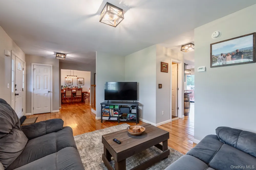 1 Sean Court Rock Tavern, NY 12575