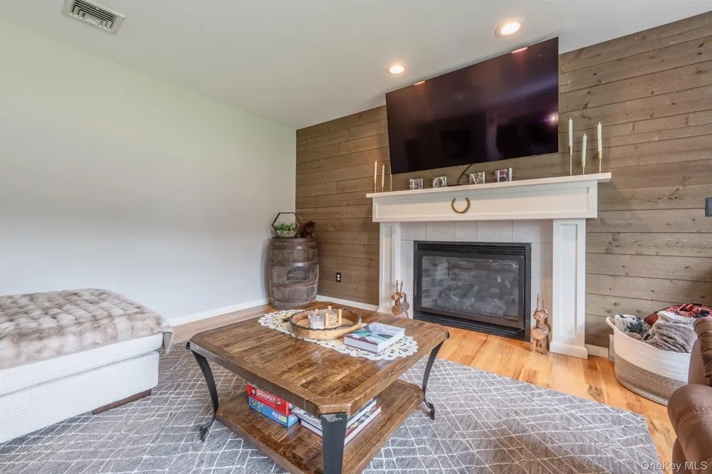 1 Sean Court Rock Tavern, NY 12575