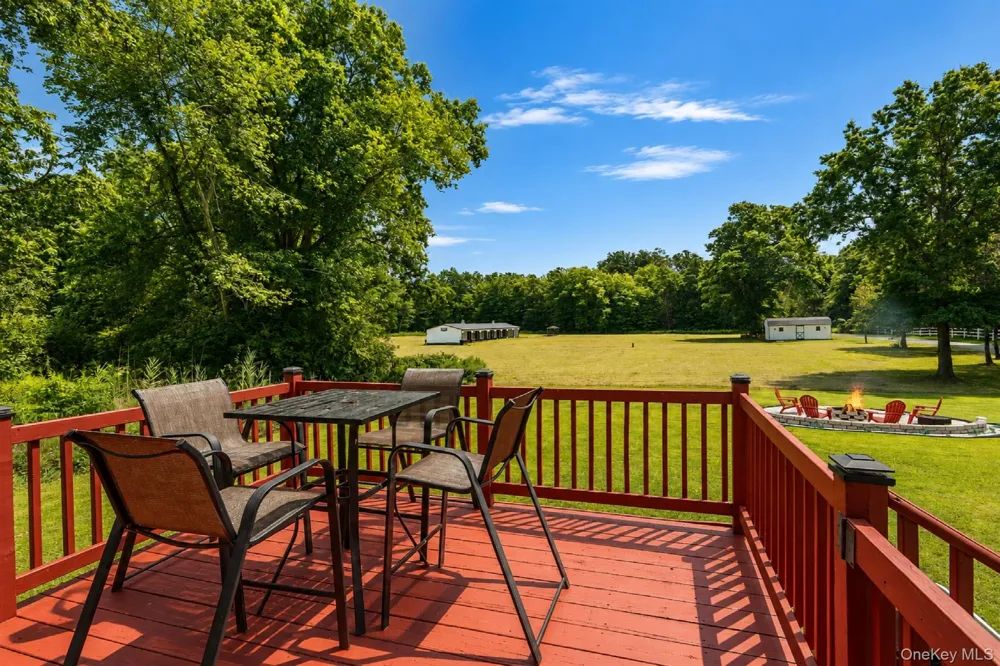 1 Sean Court Rock Tavern, NY 12575