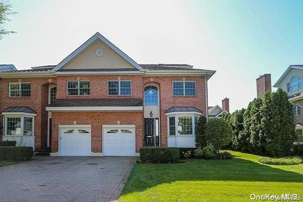 4a Nassau Drive Great Neck, NY 11021