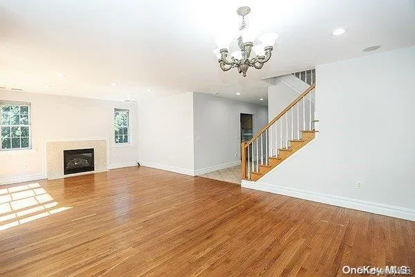 4a Nassau Drive Great Neck, NY 11021