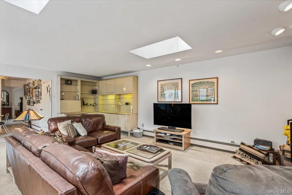 3001 Tinker Drive Oceanside, NY 11572