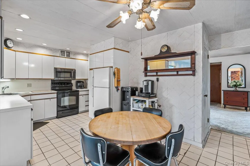 3001 Tinker Drive Oceanside, NY 11572