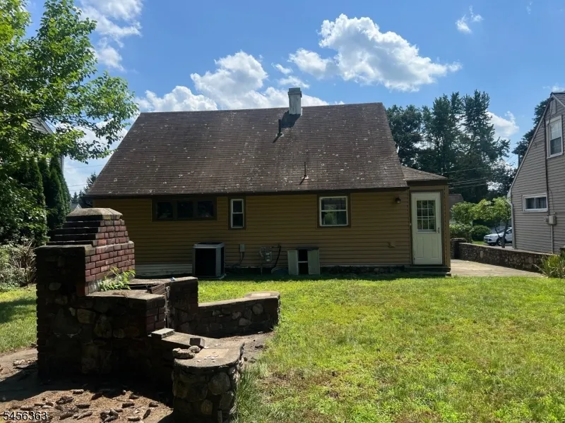 27 Charles Ter Waldwick, NJ 07463