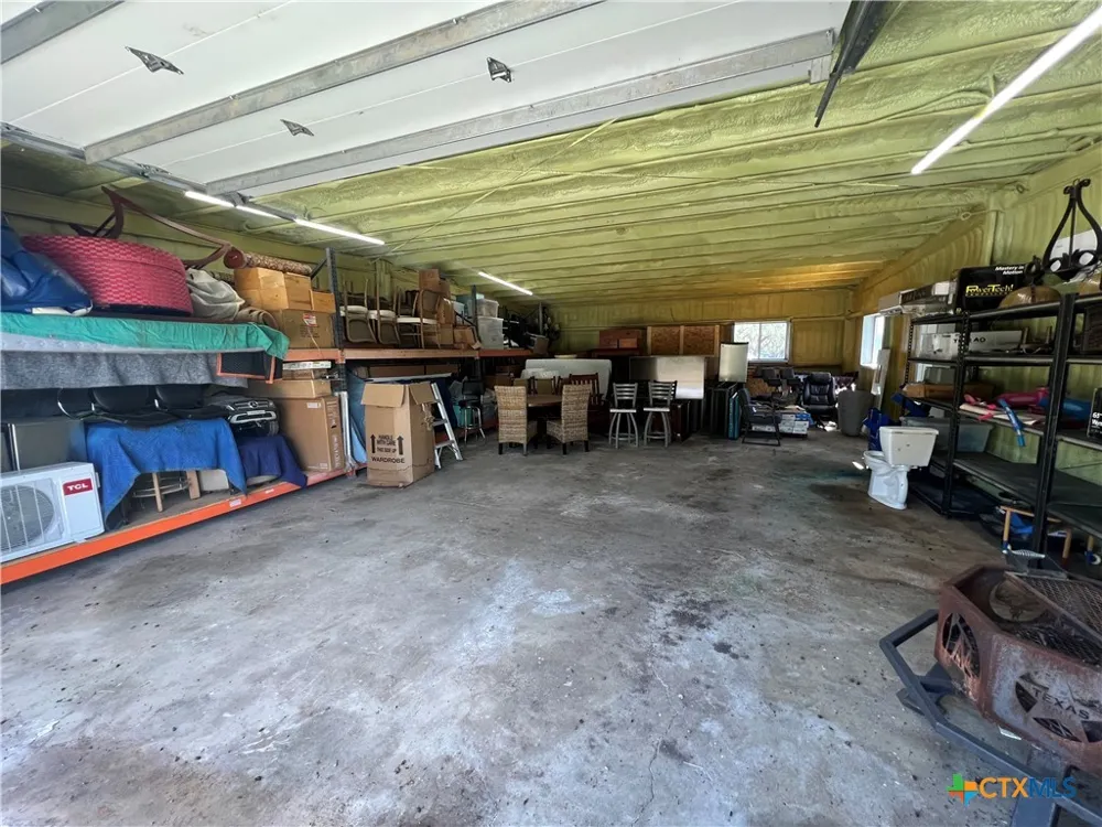 527 Moritz Road Meyersville, TX 77974