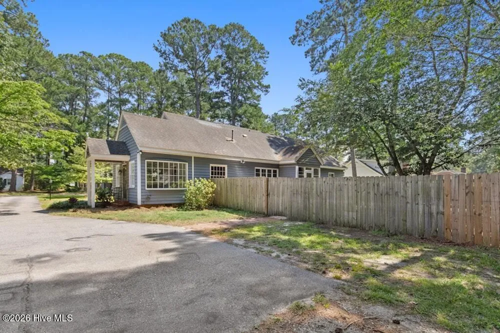 1106 S 1st Street Smithfield, NC 27577